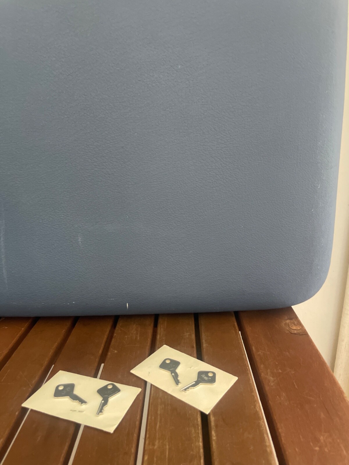 Vintage 1960s Luggage Monarch Blue Hard Shell Suitcase Set – Pristine w/Keys
