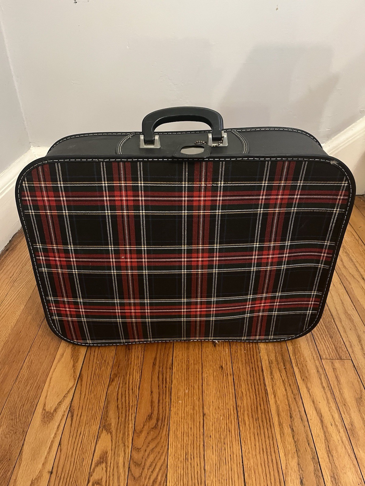 Vintage Grasshopper Tartan Plaid Soft-Sided Suitcase Red 15.25” X 20.5” X 5.25”