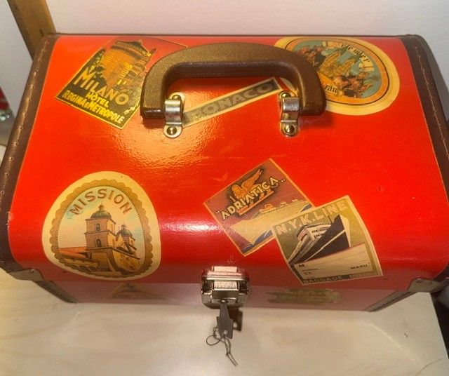Vintage 40’s Red Overnight Vanity Trunk Case w/Travel Antique Souvenir Stickers