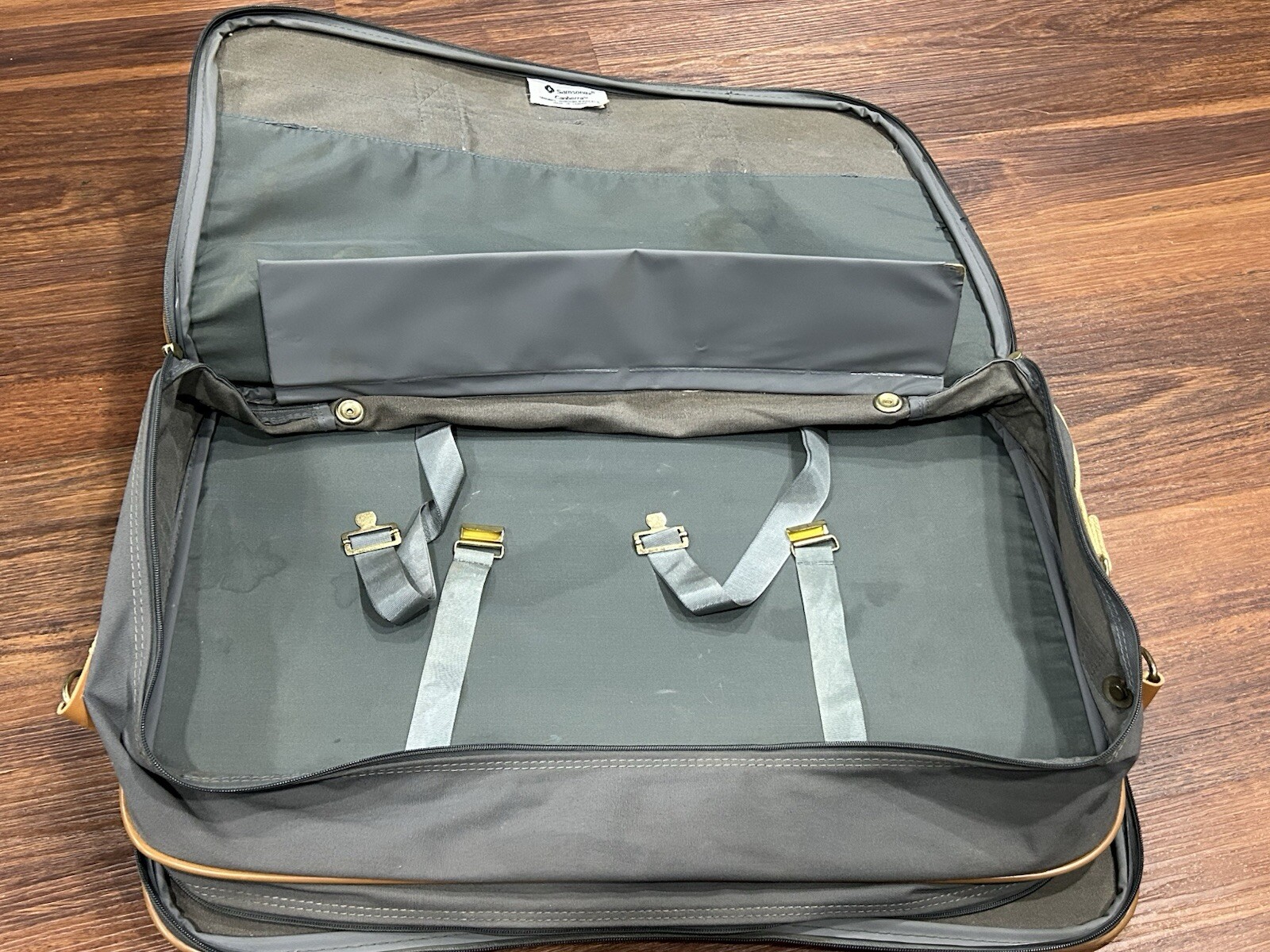 Vintage Samsonite Canberra Suit Case Garment Duffle Bag Folding Straps