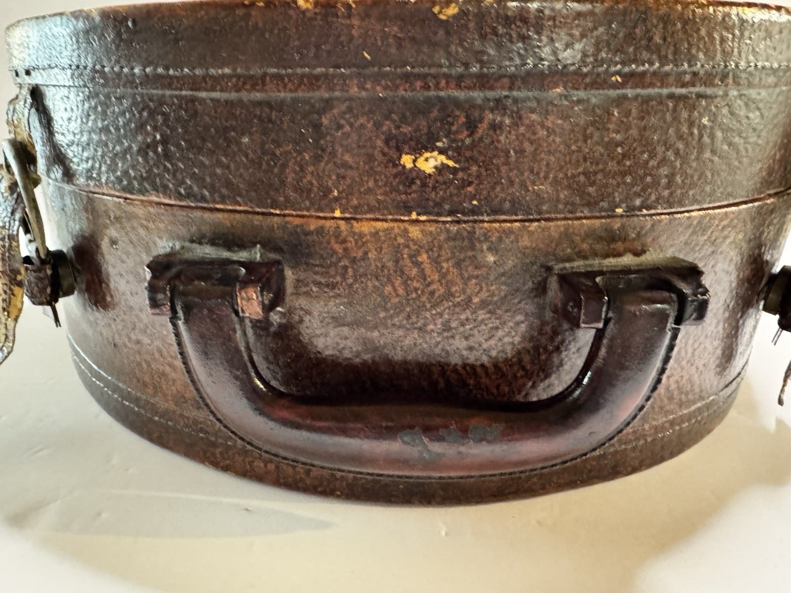 Antique Faux Leather Travel Hat Box Luggage Brown 14x10x9in See Photos