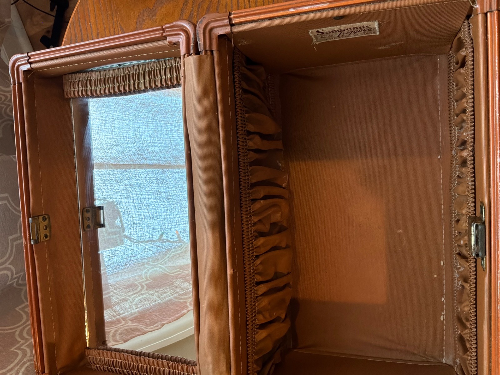 Vintage Samsonite Schwayder TRAIN CASE Streamlite Brown Luggage