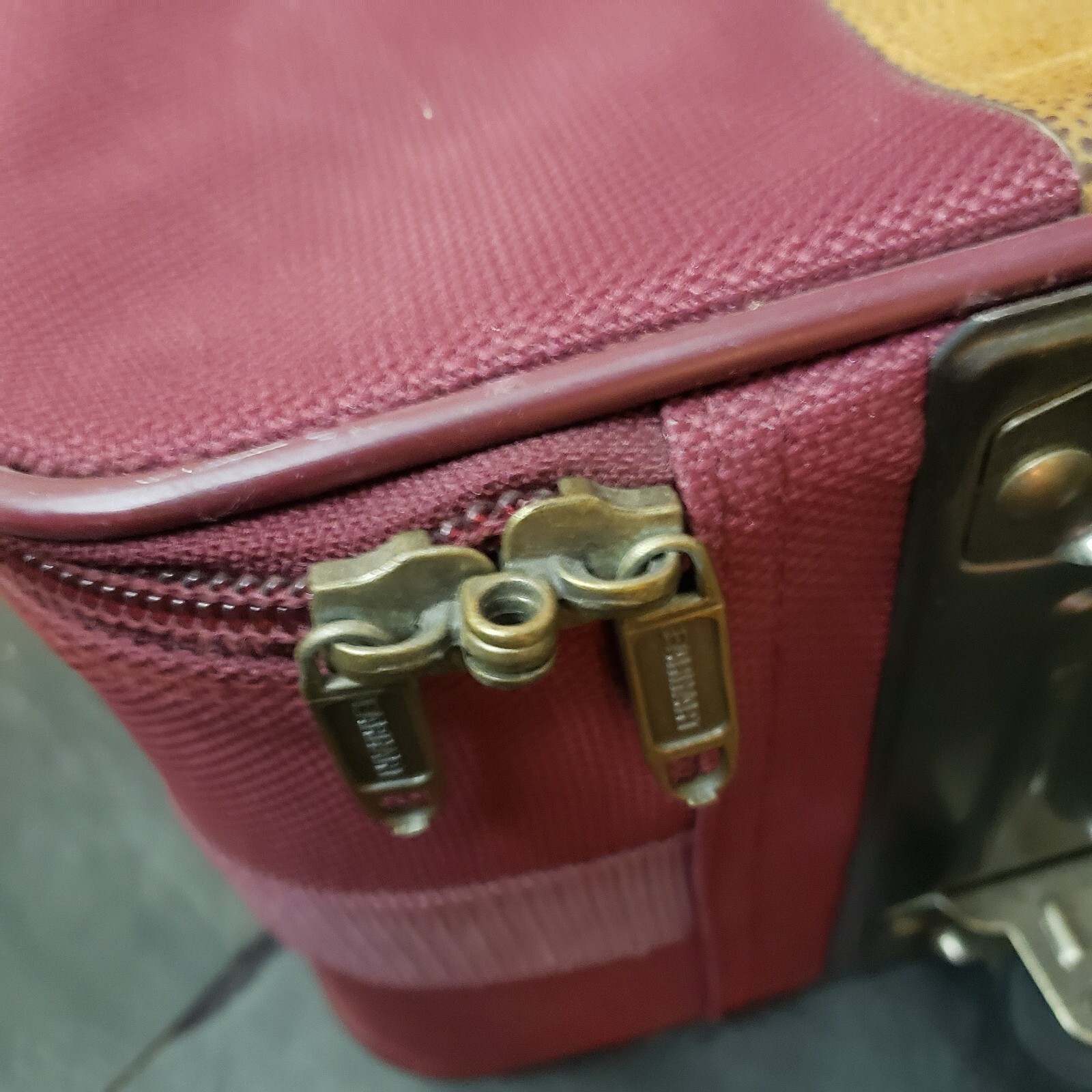 Vintage Amelia Earhart Luggage Suitcase w/ Wheels Baltimore Luggage Co