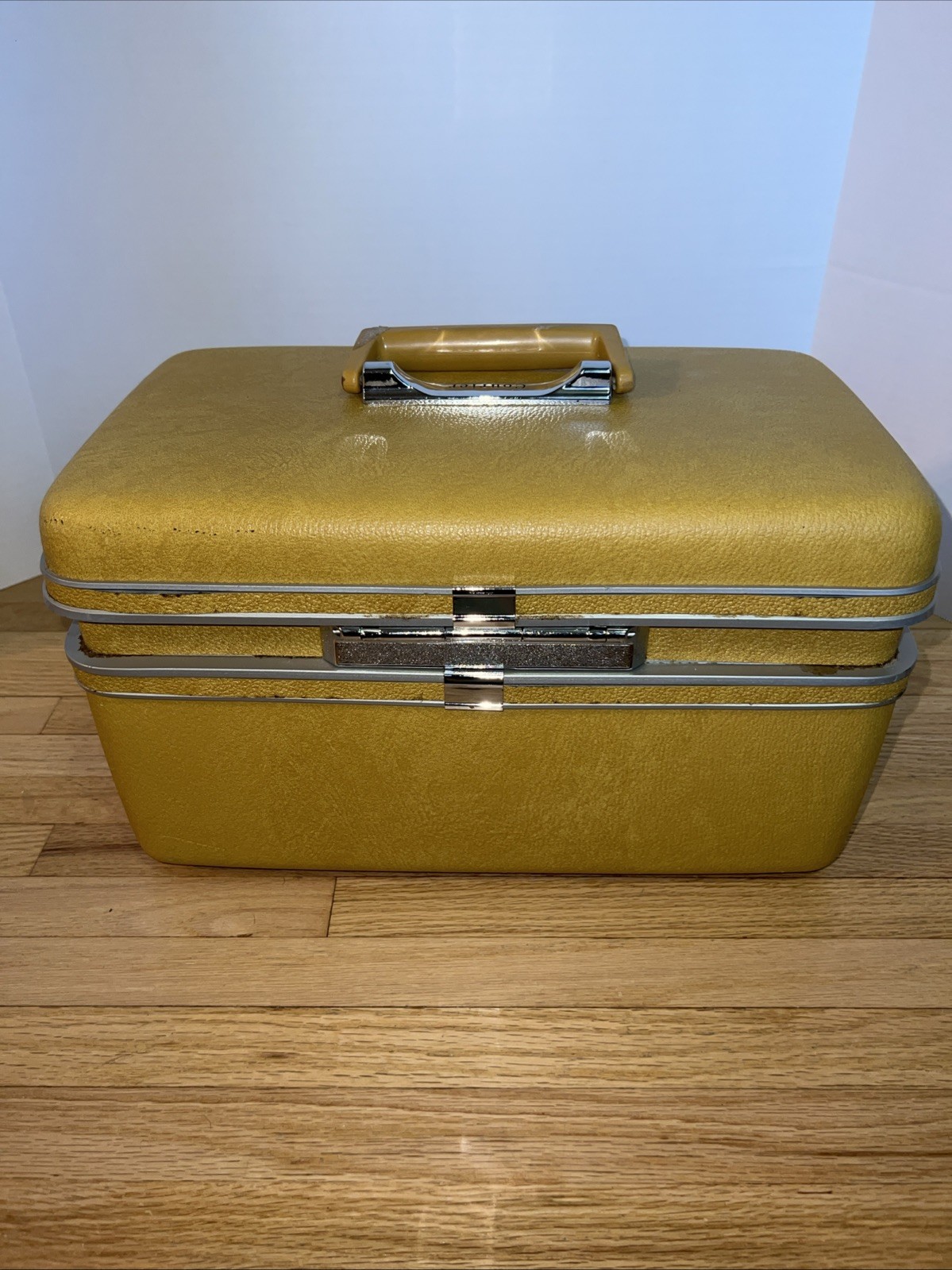 VTG Courier Train Make-UpCase Sears Roebuck Mustard Vanity Travel Box MCM Retro