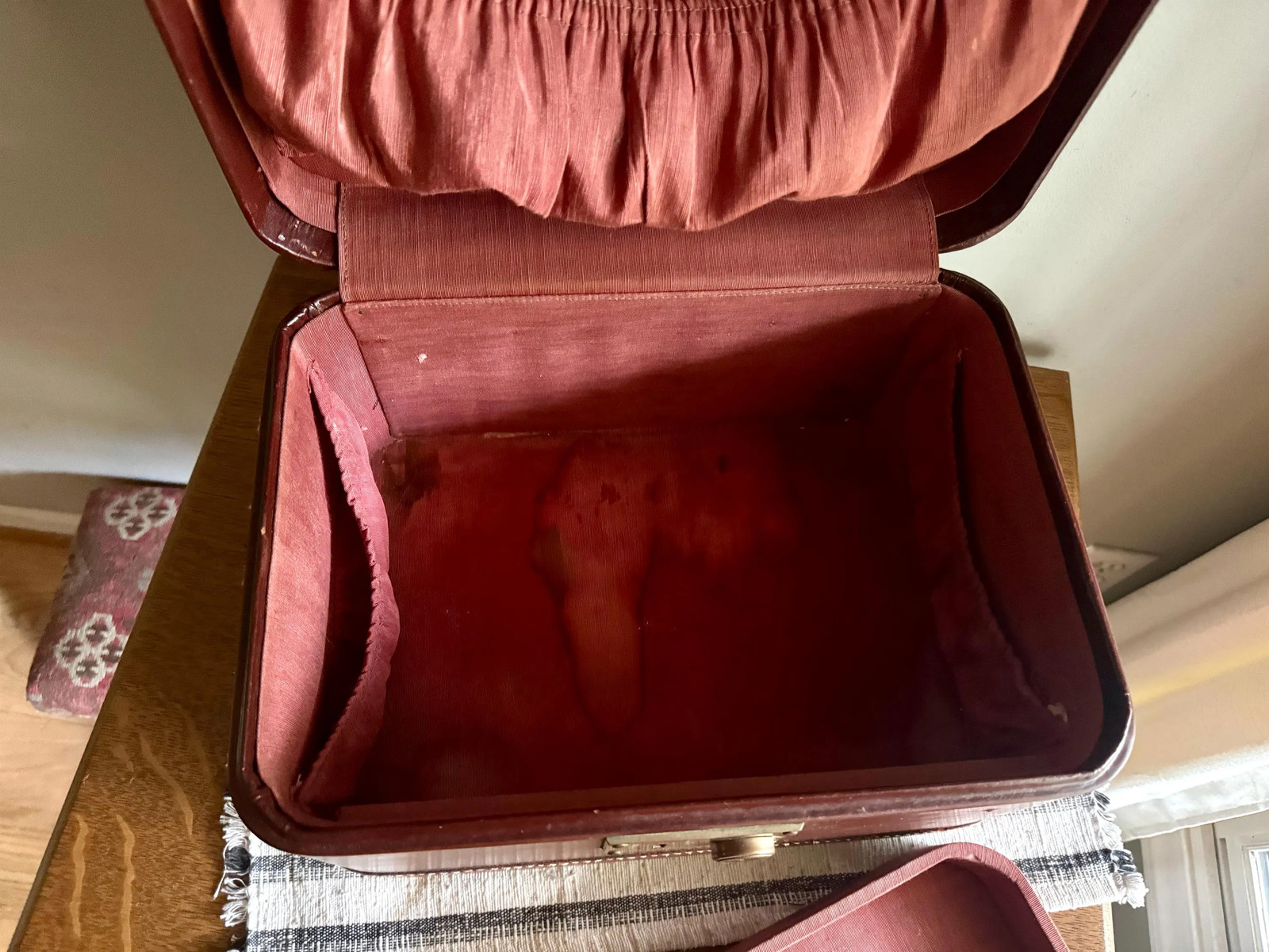 Vtg Brown Maximillian Cosmetic Case | Leather Train Case | Cowhide Makeup Case
