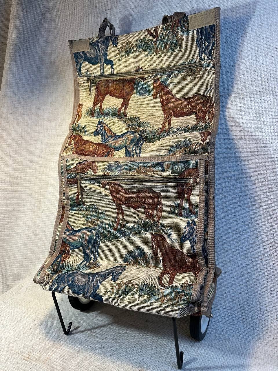 Vintage Folding Stadium Seat w Wheels Horses Tapestry JADE 015 295