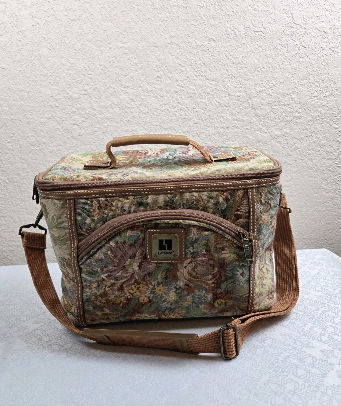 Vintage Leisure Luggage International Tapestry Train Case Cosmetic Vanity Bag