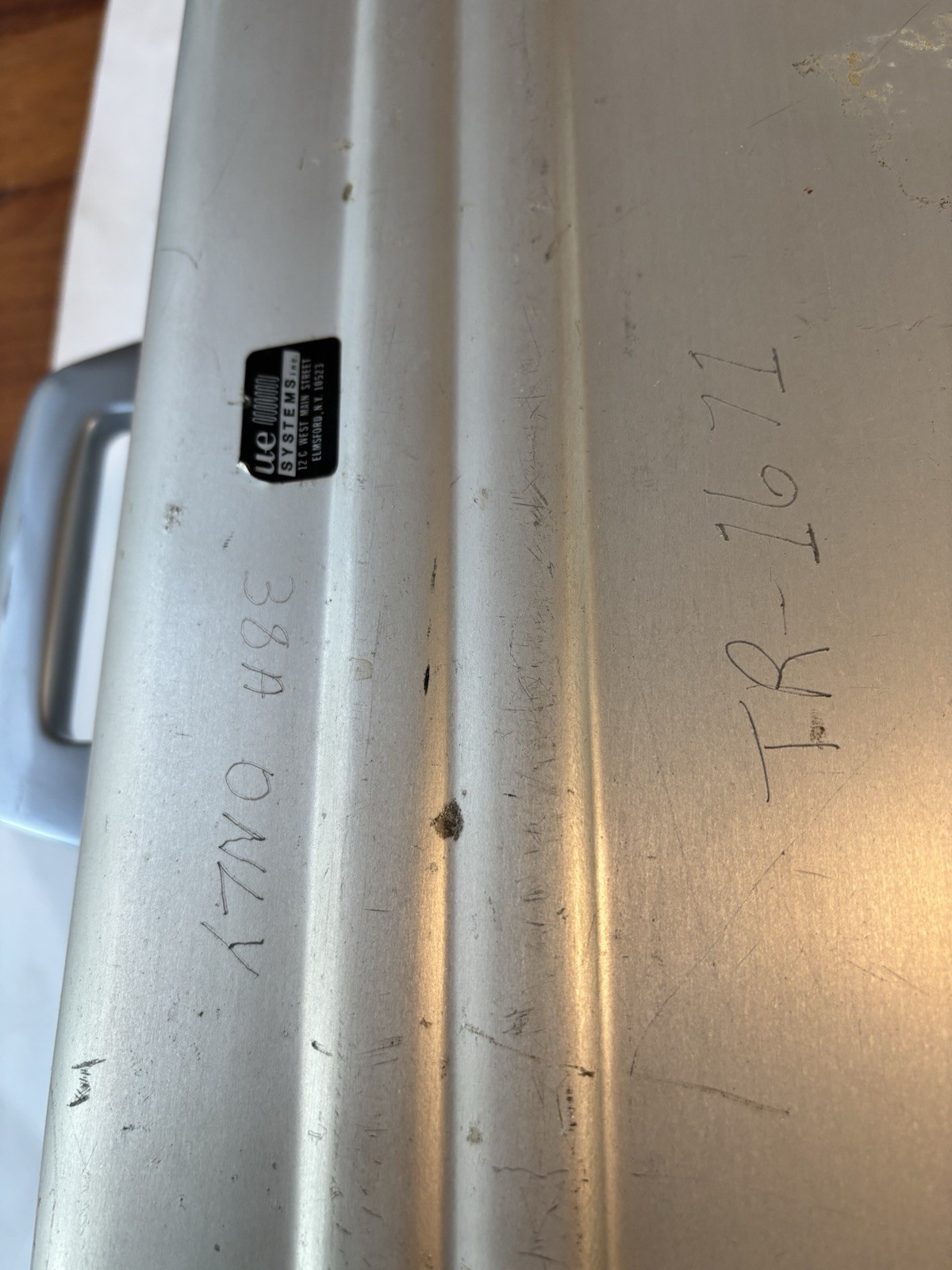 Vintage Zero Halliburton Aluminum Case 18x13x6 Combo Lock Briefcase Suitcase slv