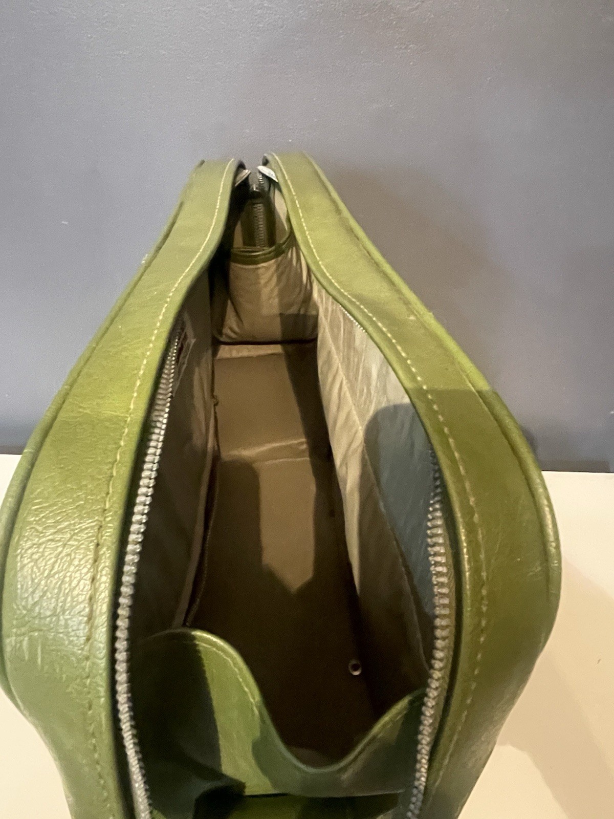 Vintage Samsonite Silhouette Denver, CO Green Zipper Carry-on Train Bag Handles