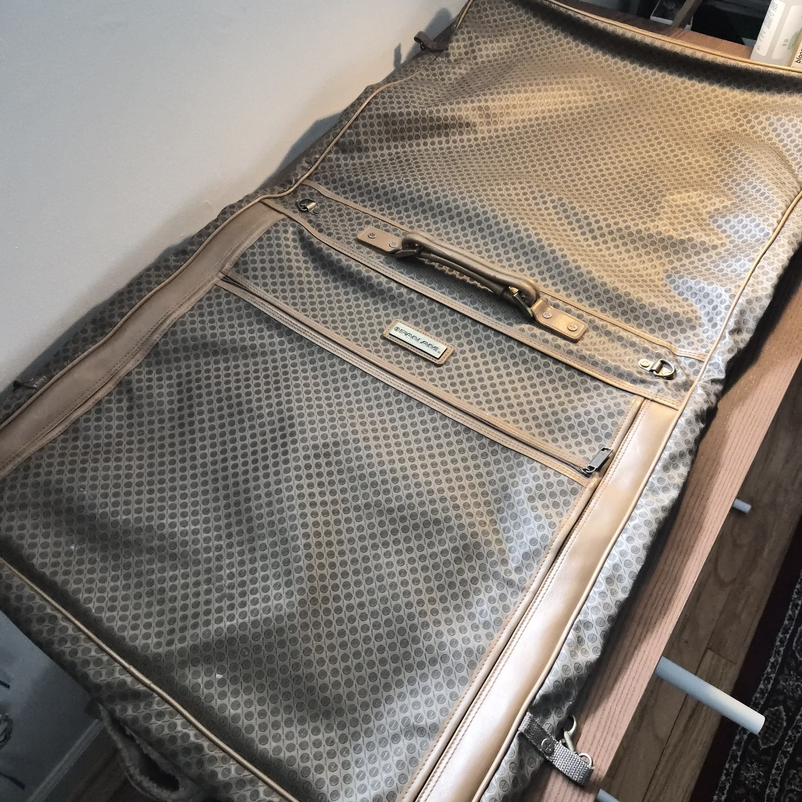 VTG Collectable Pan Am Leather Garment Bag, Luggage with Original Accessories