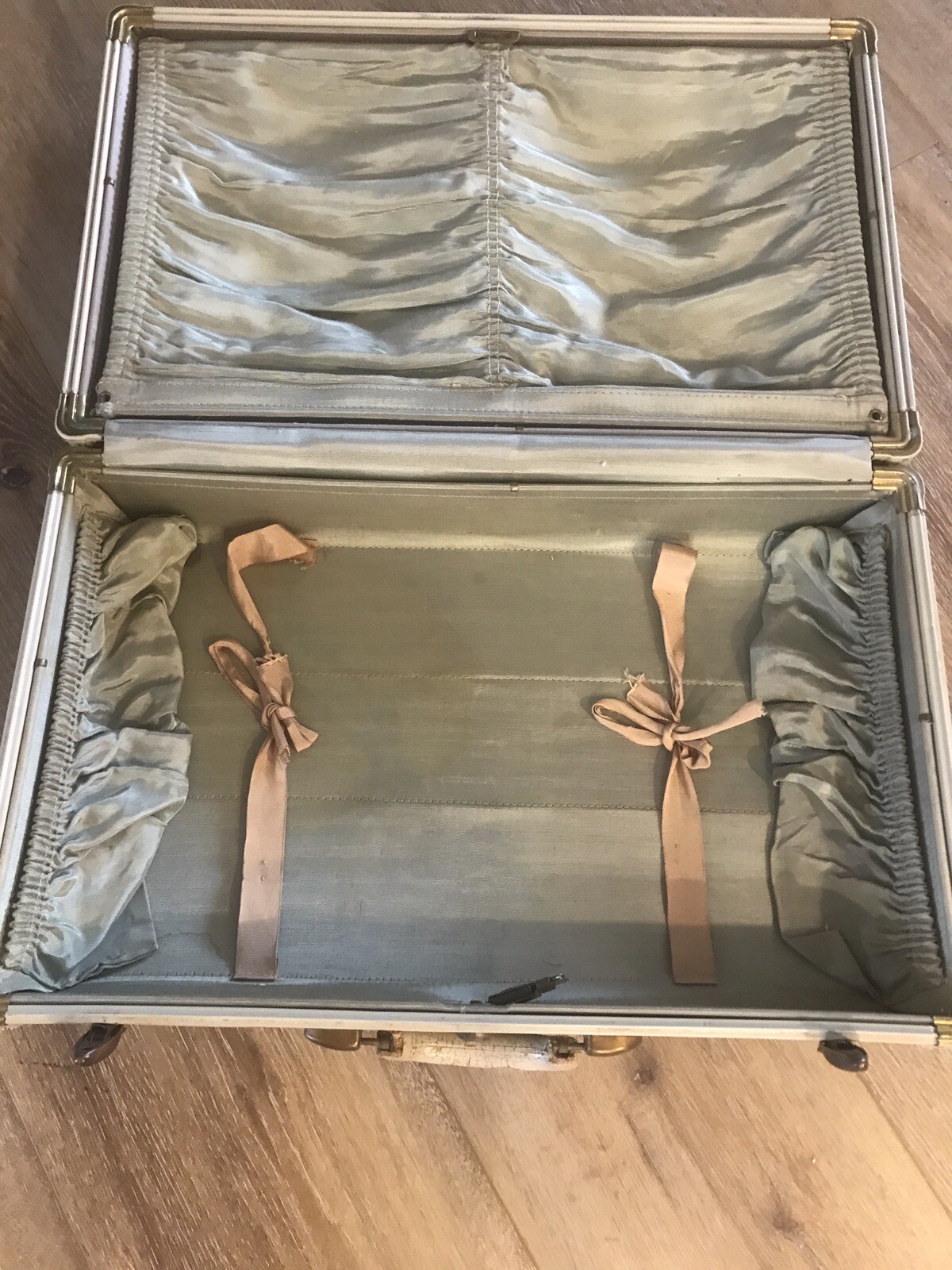 Vintage Samsonite 1940/50 Suitcase Tan, Cream, Marble
