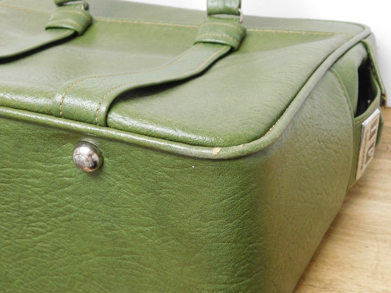 Samsonite Avocado Green 1960s-70s Fashionaire Travel Bag w/ Matching Pouch READ