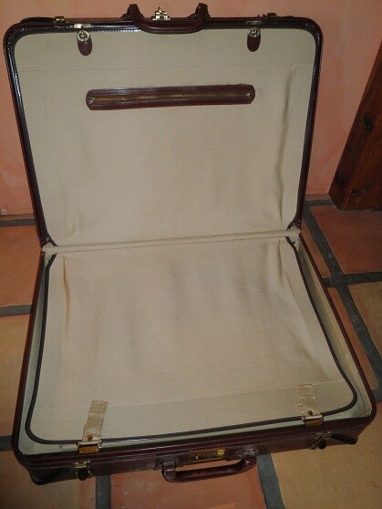 Vintage Leather Suitcase, Never Used and in Brand-New Condition