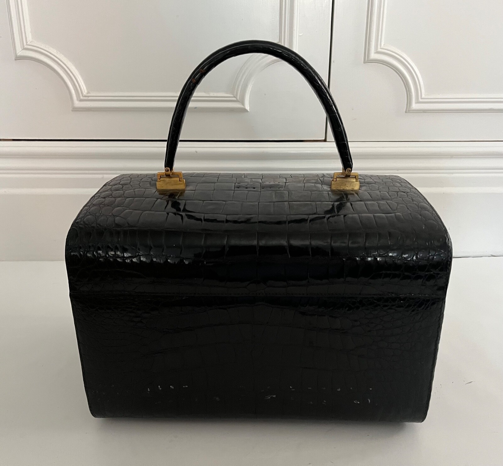 Rare Vintage 1960’s Revlon Shiny Black Crocodile Train Case Mint Condition