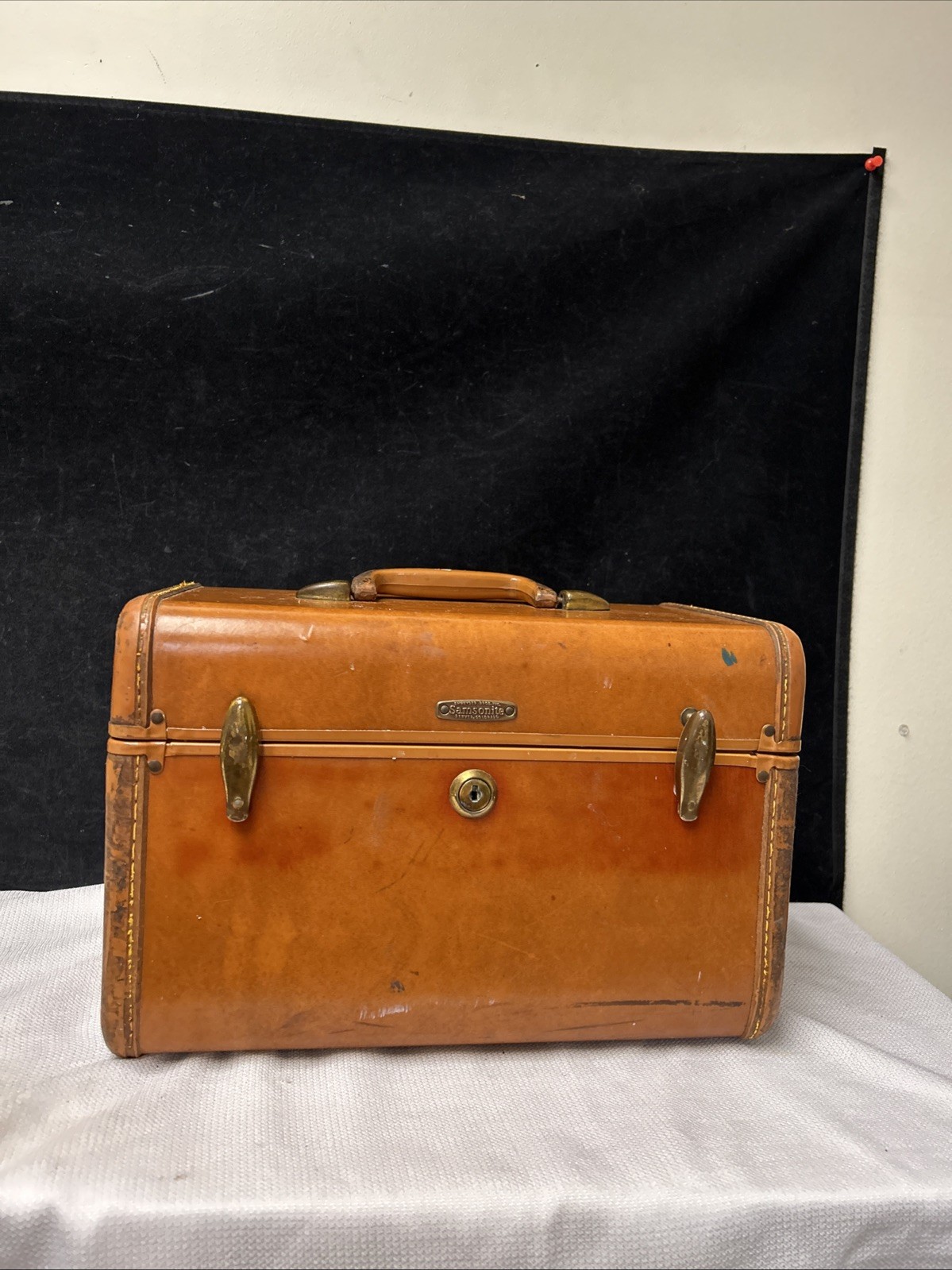 Vintage Samsonite Shwayder Leather Luggage Train Case Camel Brown NO key 4612