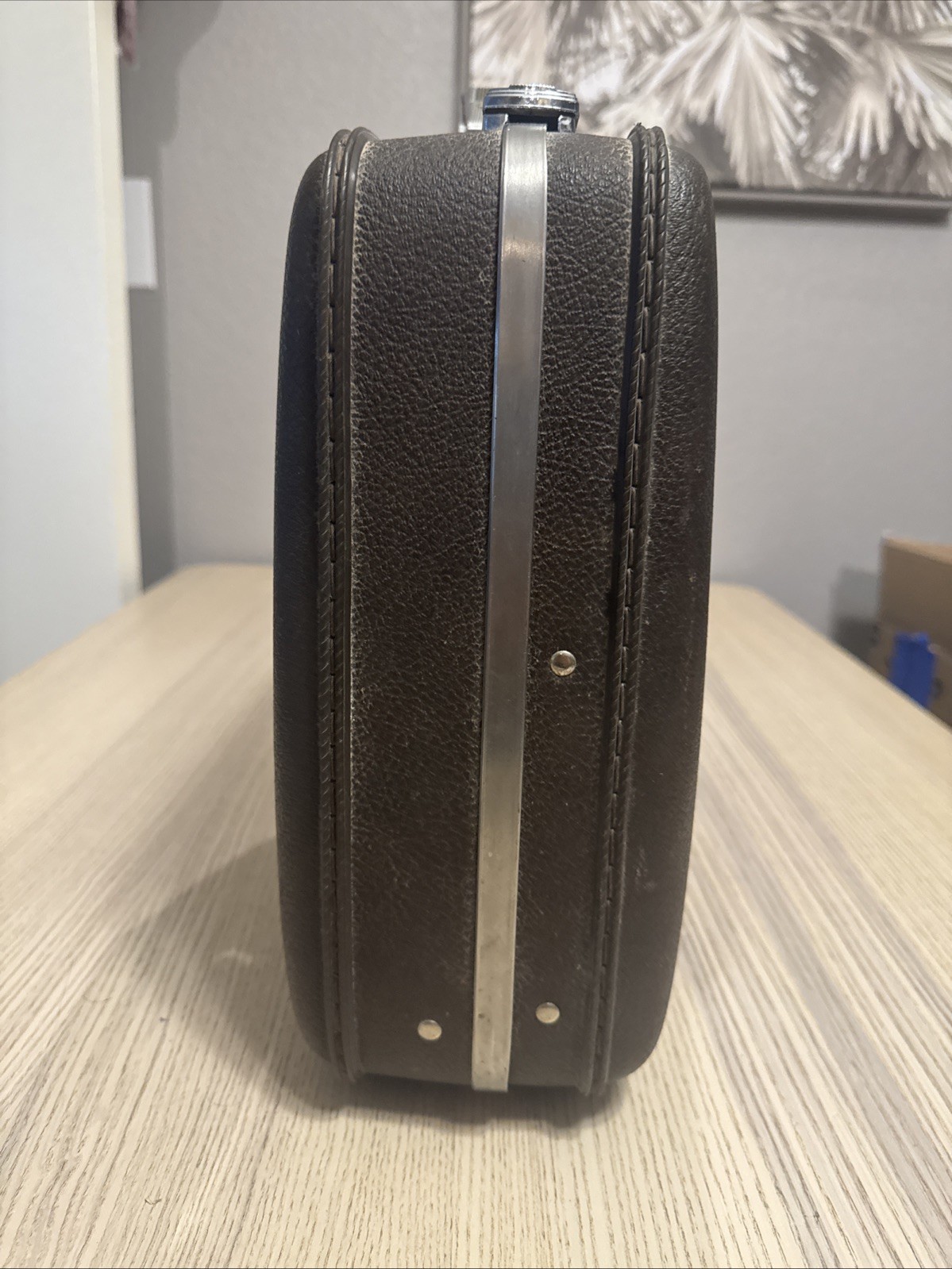 Vintage American Tourister Suitcase Hard Shell Luggage Brown 1970s Travel Prop L