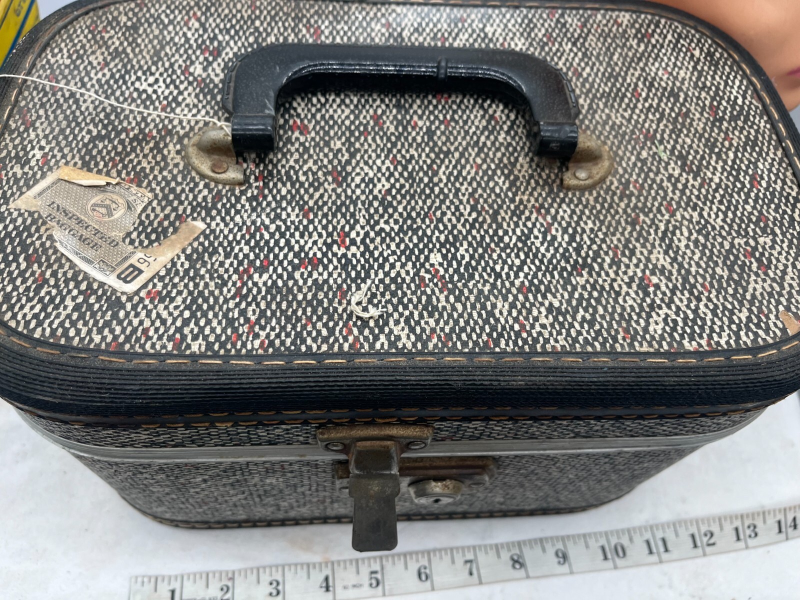 vintage speckled 1940s 50s makeup bag train case suitcase small pinup glam