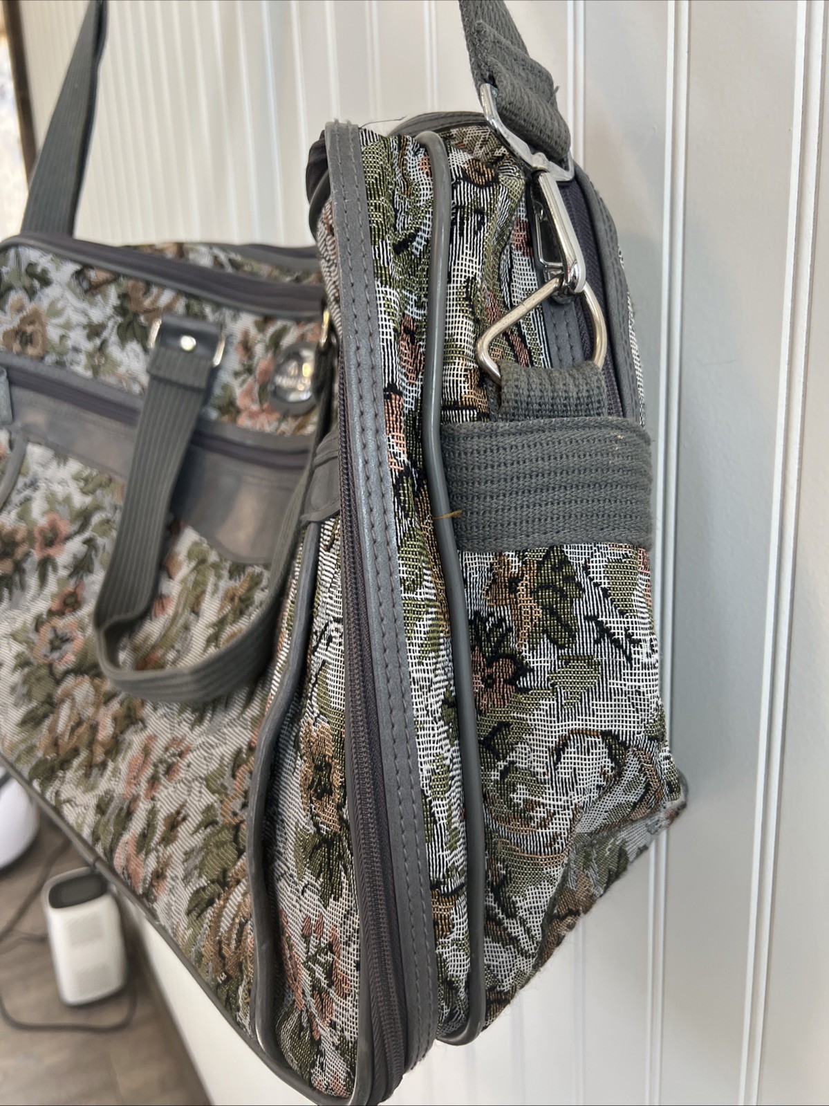 Jordache Vintage Tapestry Gray Floral Grandma Core Cottage Core Carry-On Bag
