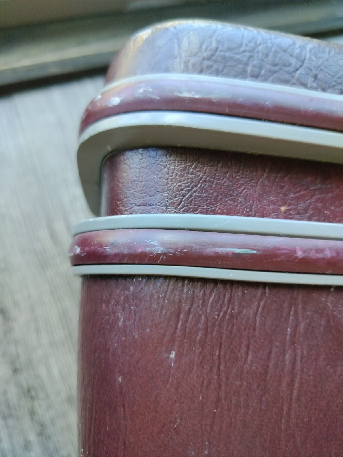 Vintage Samsonite Sentry II Dark Burgundy / Dark Brown Hardshell Case