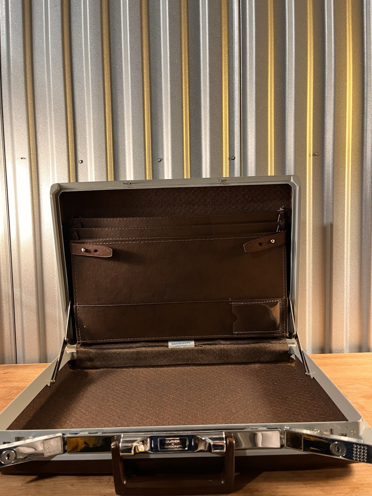 Vintage Brown Hard Shell Briefcase Attache Case Classic Business Leather Style