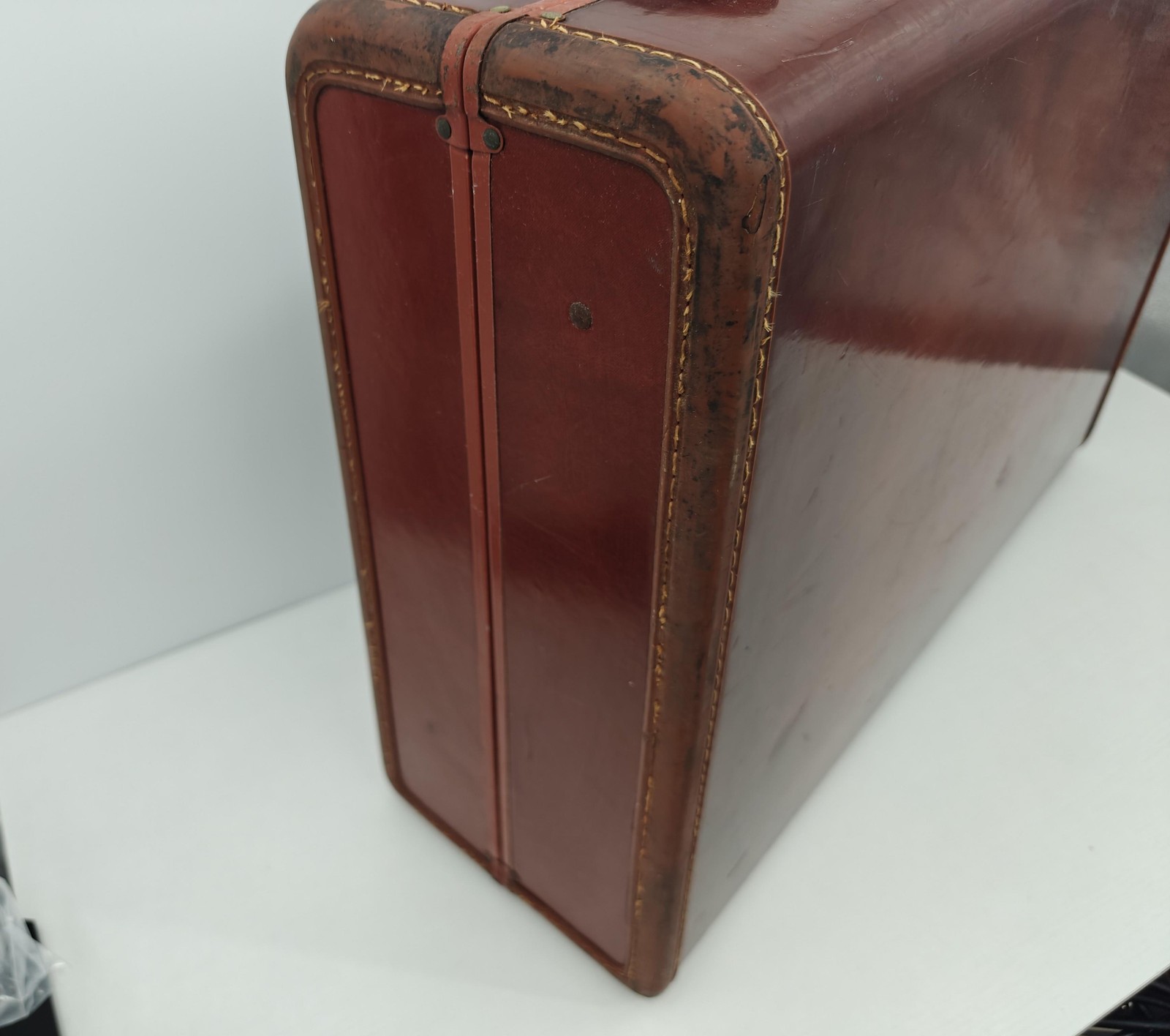 Vintage 50s Samsonite Hard Sided Suitcase Burgundy Red Shwayder Bros Denver Key