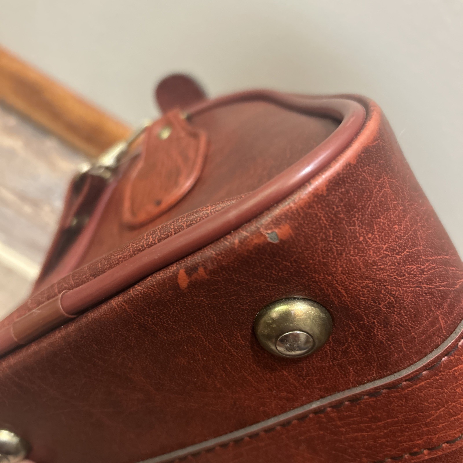 Vintage Scovill Luchi III Red Brown Leather Travel Bag With Shoulder Strap