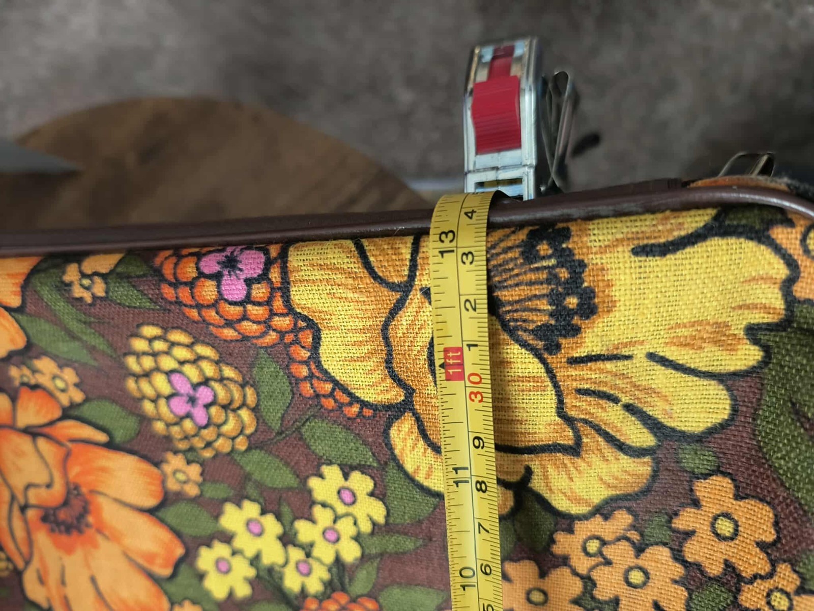 VINTAGE 1960’S FLORAL OVER NIGHT CARRY-ON LUGGAGE & KEY – JAPAN