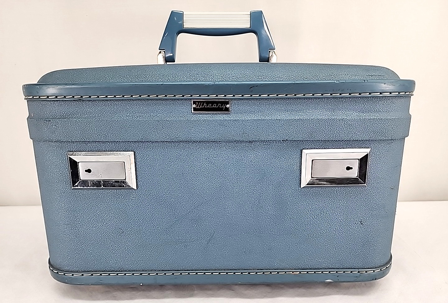Vintage Wheary Train Case Blue Luggage Suitcase Retro Make Up Case 14x9x8
