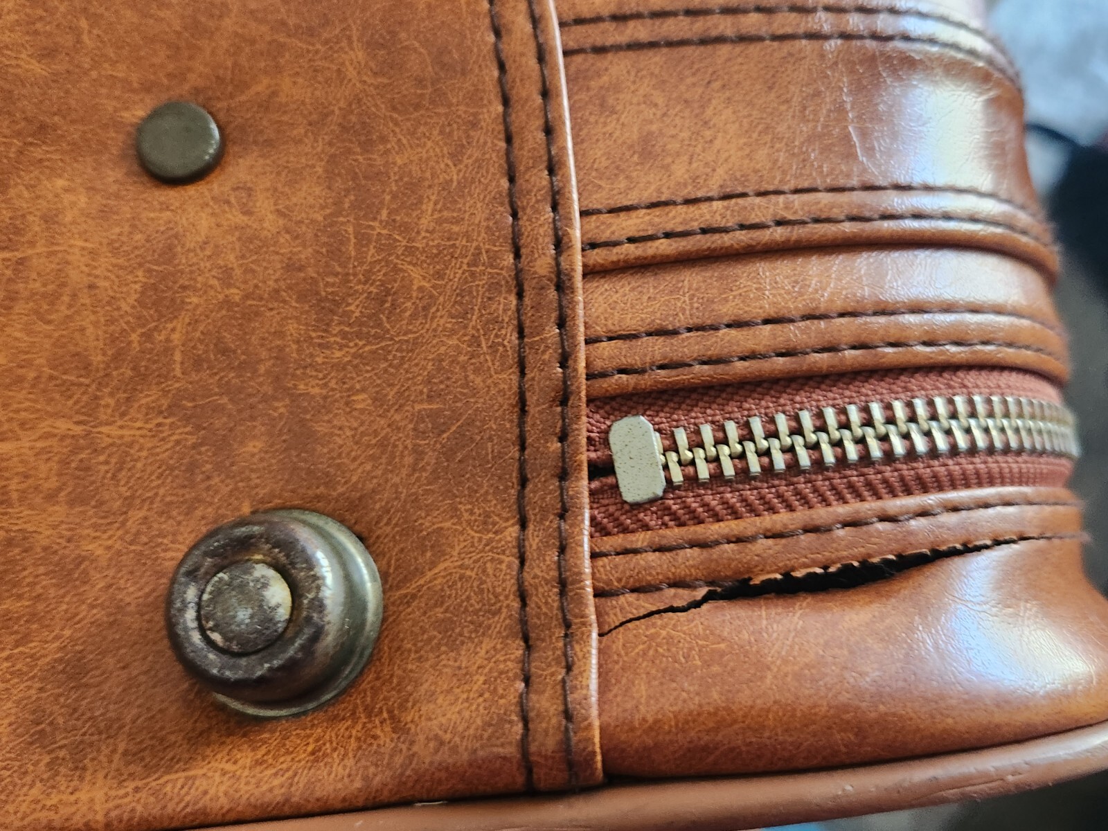MCM Vintage Unbranded Faux Leather Mid-Century Suitcase 1970s Brown Suitcase
