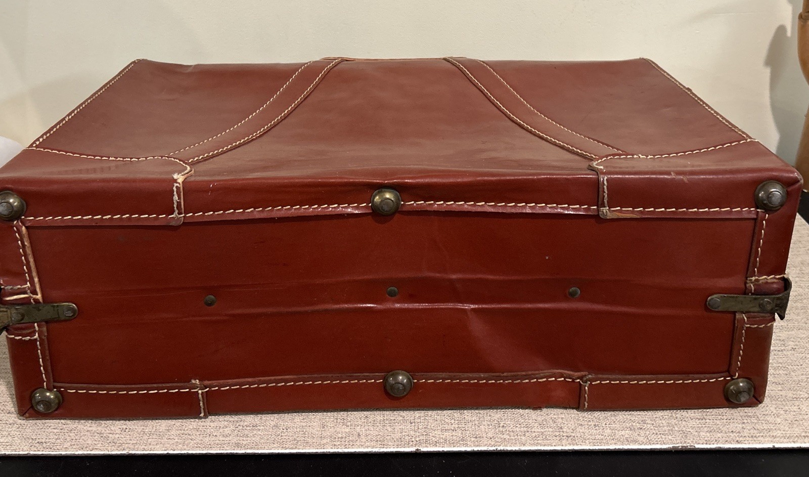 VTG Towne Leather Cowhide Brown Luggage Suitcase NO Key 21x15x6.5