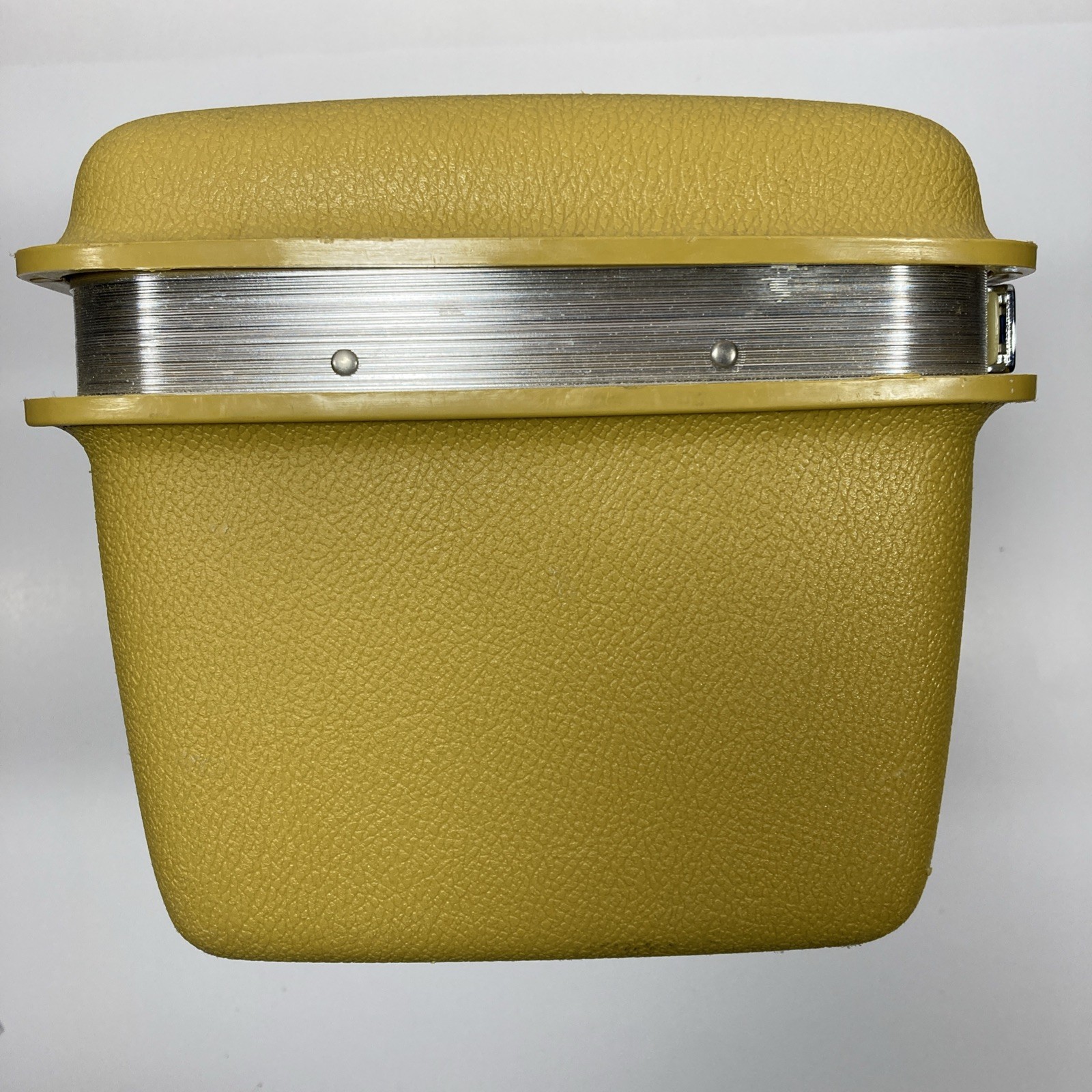 Vintage Yellow Royal Traveler Train Case Carry-On Luggage With Key And Tray