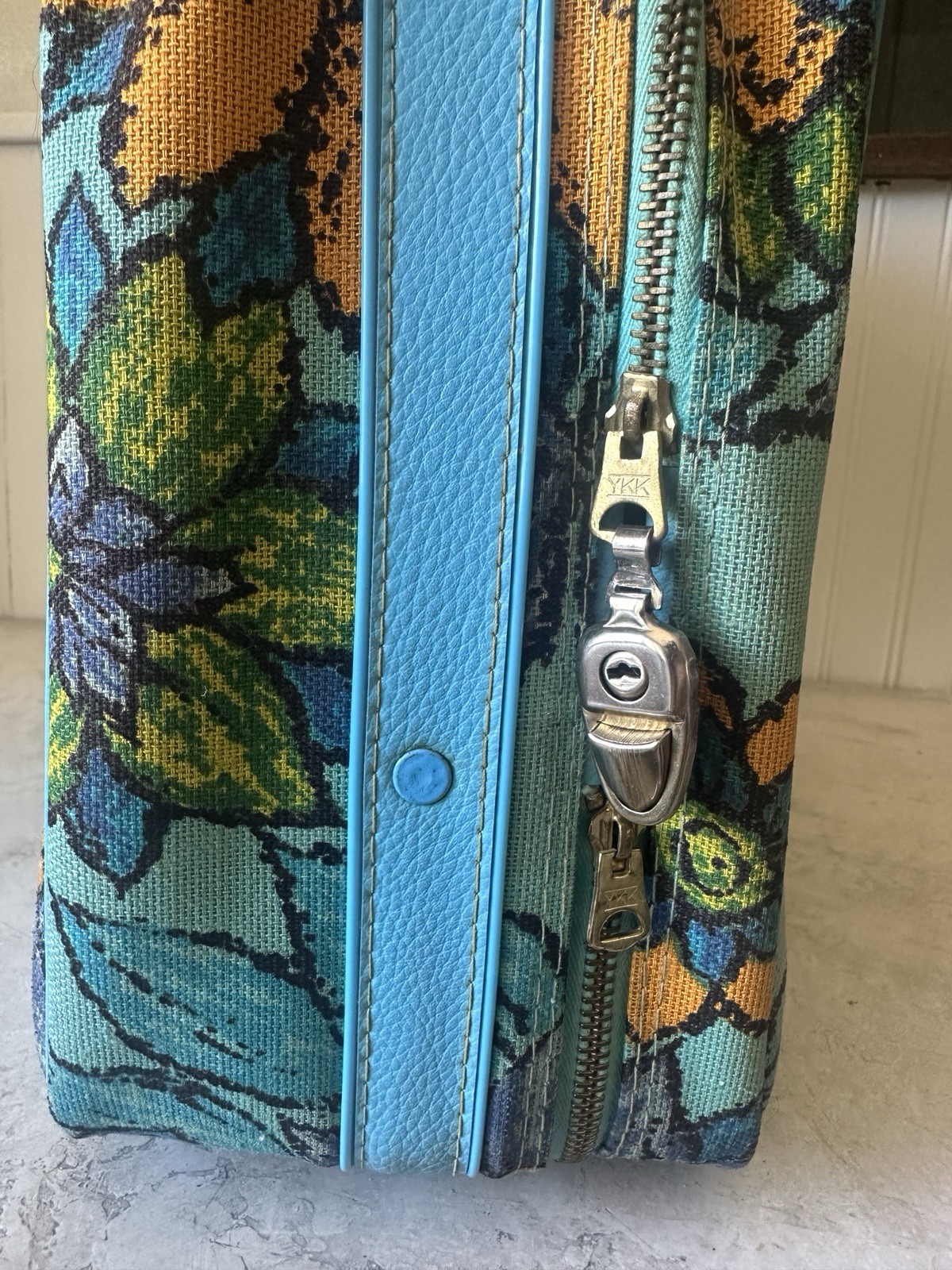 Vintage Suitcase Blue Floral Flowers Bantam Retro Travel 1960’s 70’s Carry On