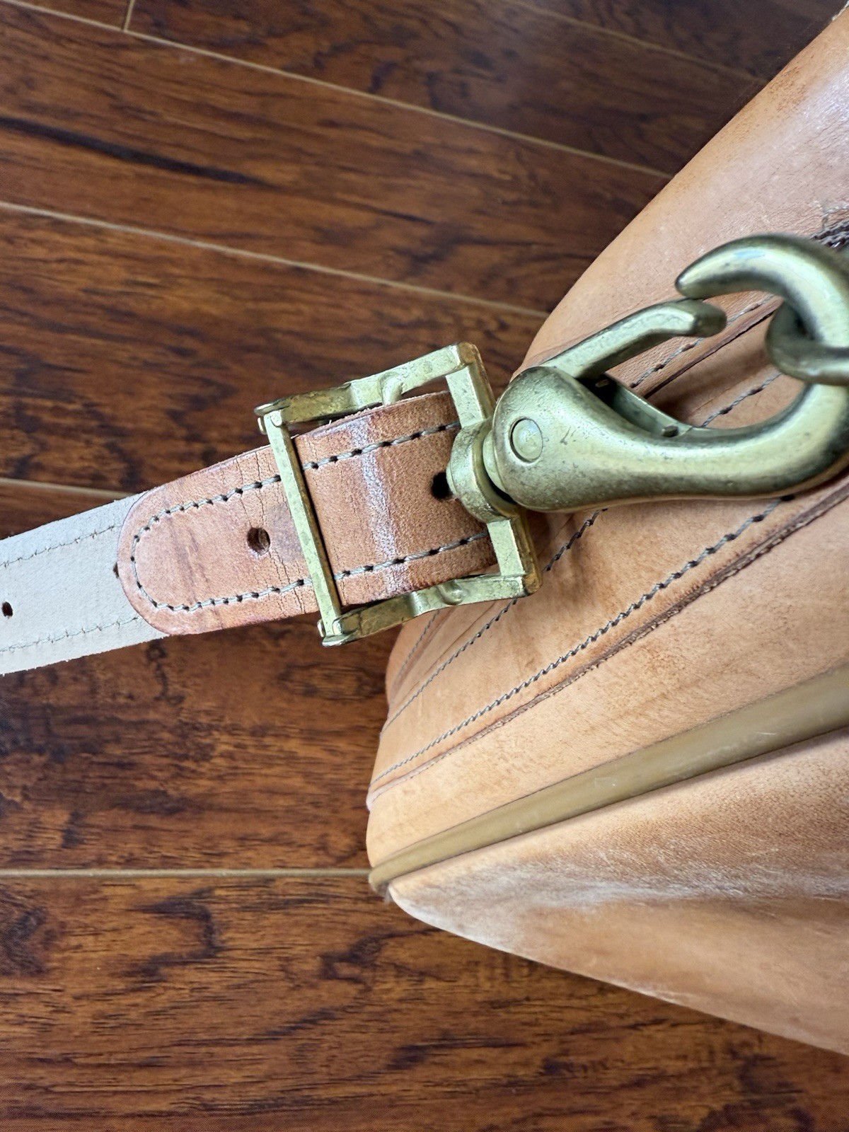 Hartmann Leather Travel Carry On Brown Messenger Leather Laptop Vintage Luxury