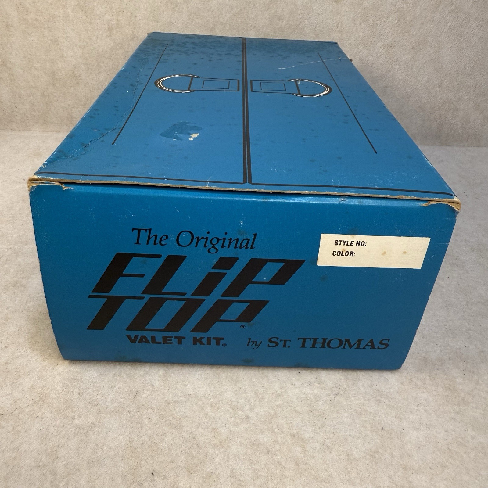 Vintage Luggage Valet Travel Case Grooming Kit Flip-top Toiletries Bag 1960s NEW
