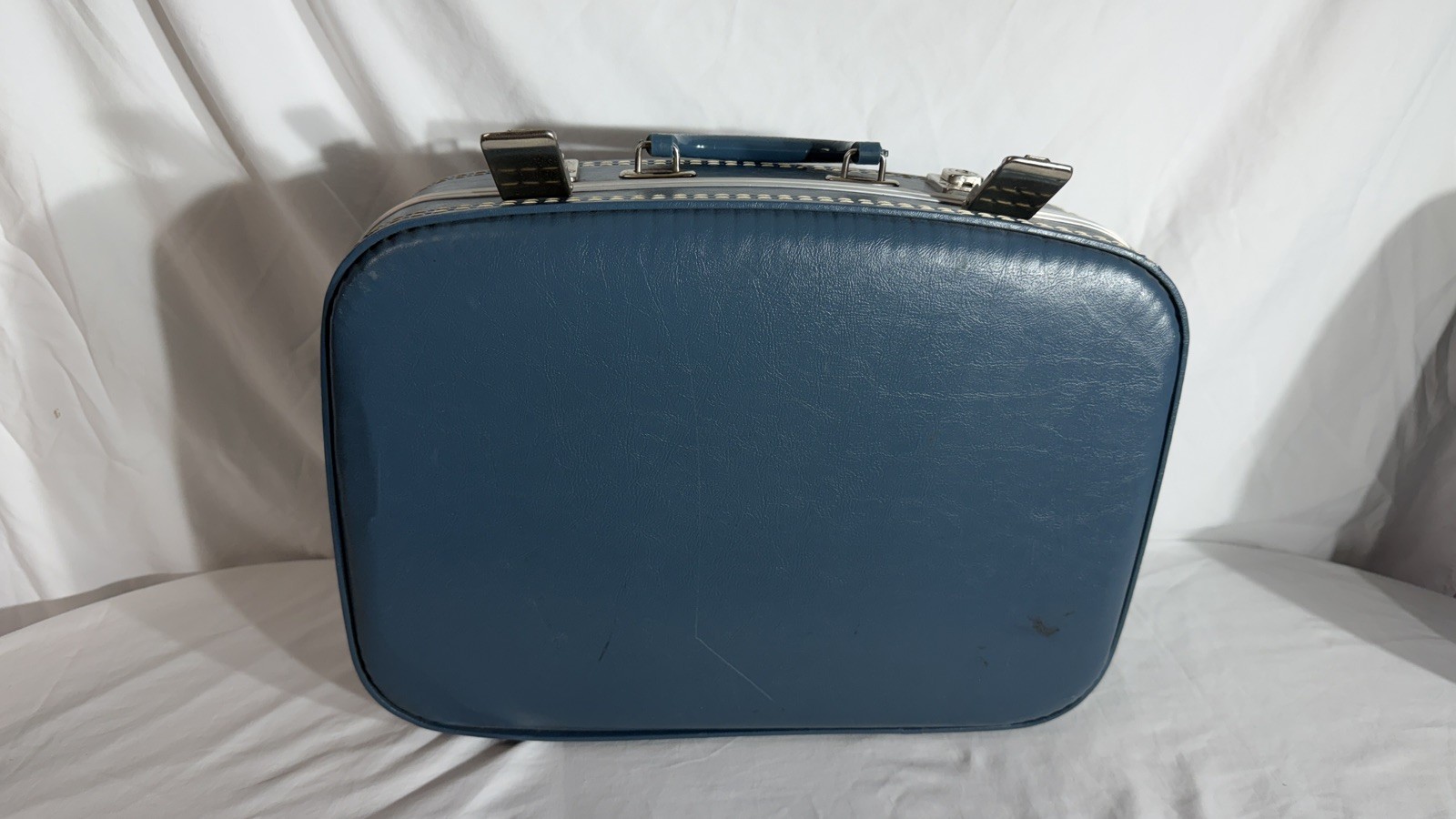 Vintage Mid-Century 3-Piece Luggage Hard Shell Suitcase Set In Blue (no key)