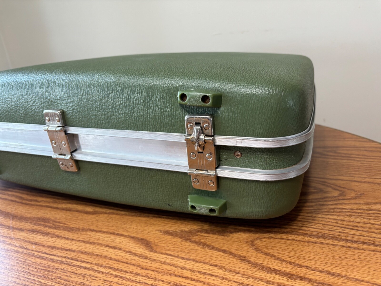 Vintage Airway Hard Shell Green Suitcase Luggage