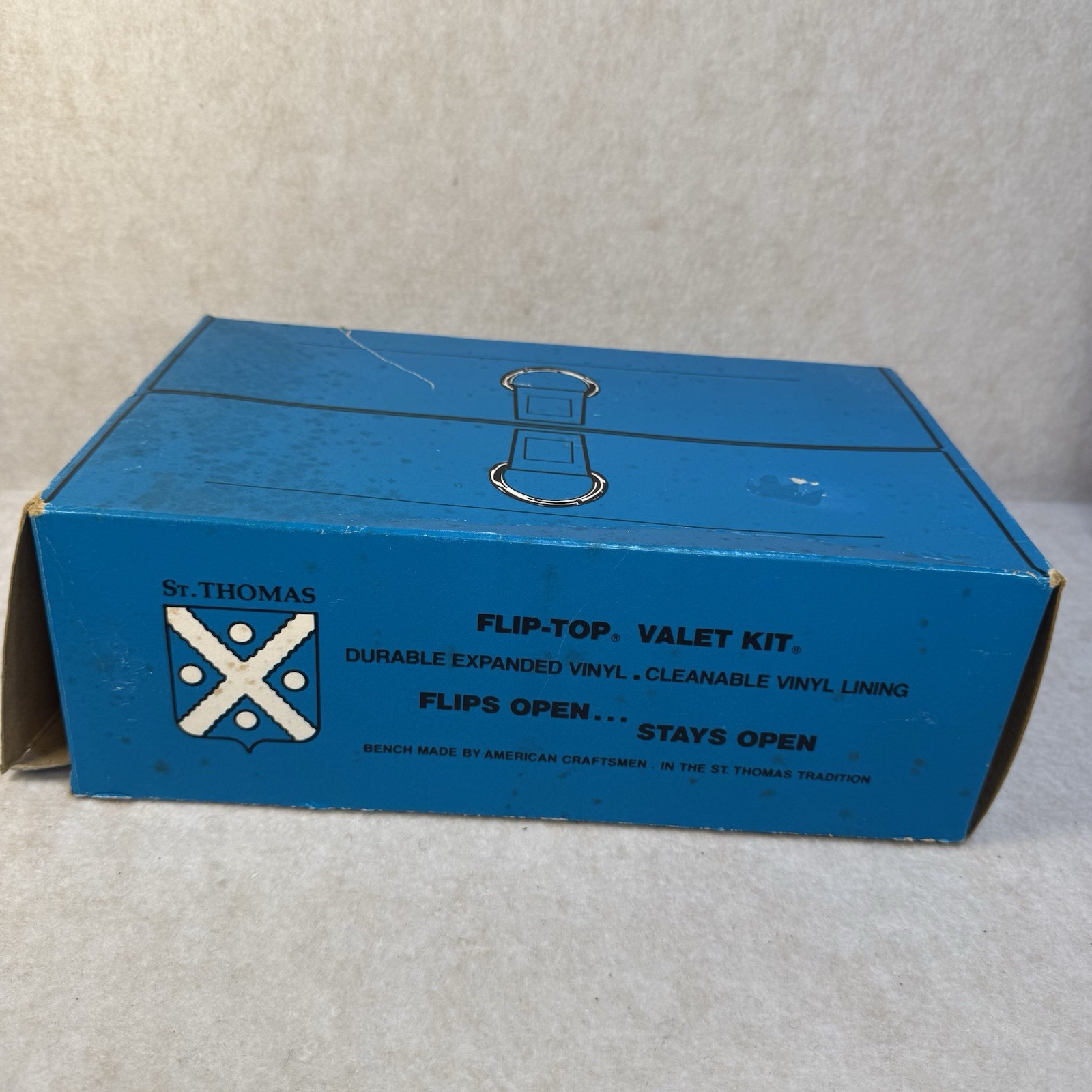 Vintage Luggage Valet Travel Case Grooming Kit Flip-top Toiletries Bag 1960s NEW