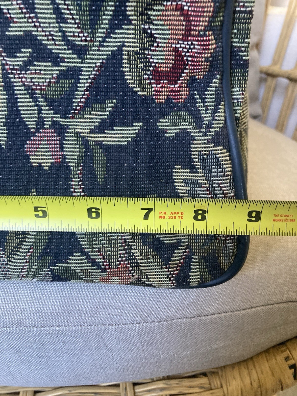 Oscar de la Renta Vintage Floral Tapestry Travel Bag Navy