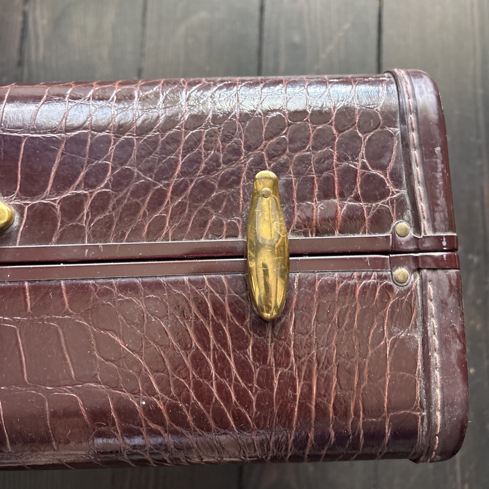 Vtg MCM Samsonite Faux Alligator Hard Suitcase Luggage 4121 Circa 1940s EUC