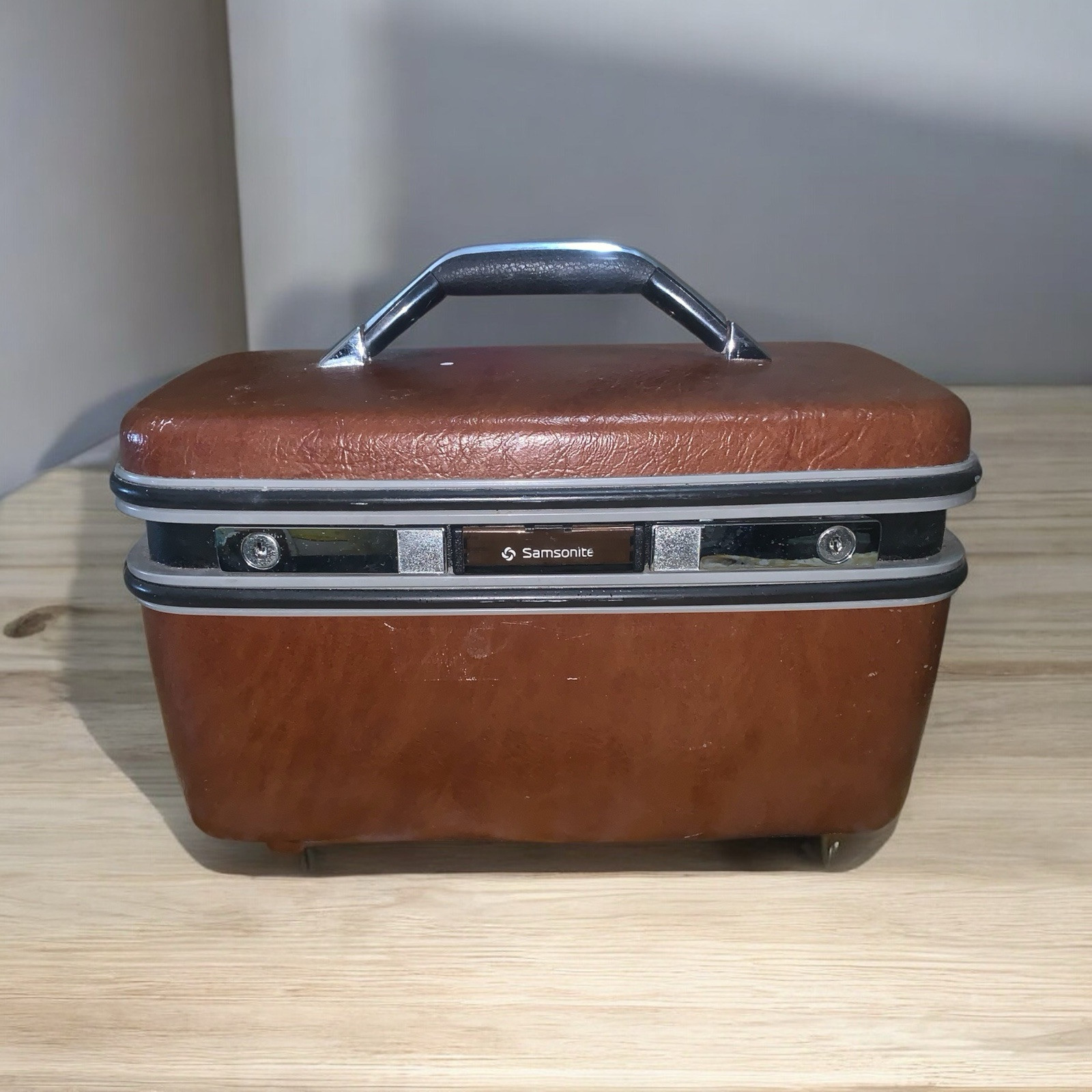 SAMSONITE SILHOUETTE BURGUNDY Vintage Retro Cosmetic Train Case Tray Mirror