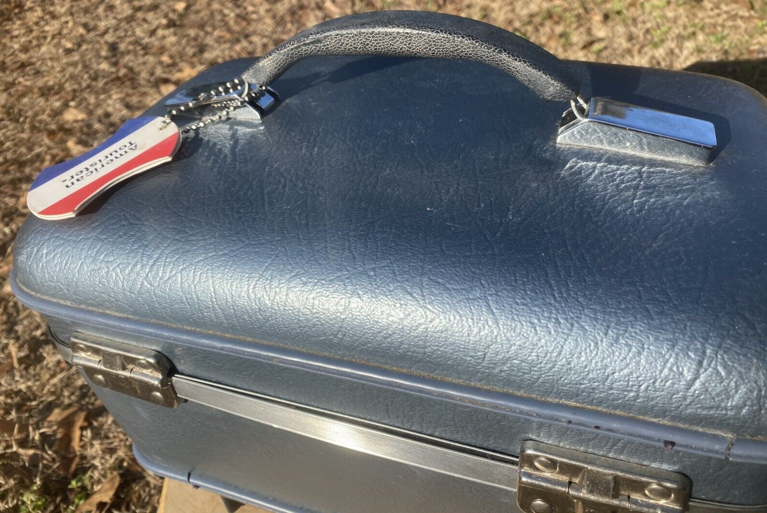 AMERICAN TOURISTER Light Blue Train Luggage Cosmetic Case – Good Condition