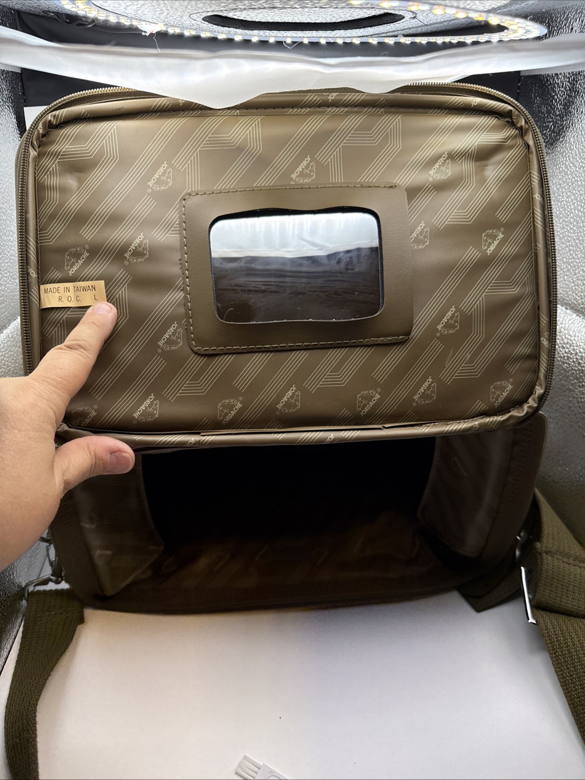 Vintage 80s Jordache Carrying Makeup Case/Luggage Hard Bottom &Back, Brown /Blue