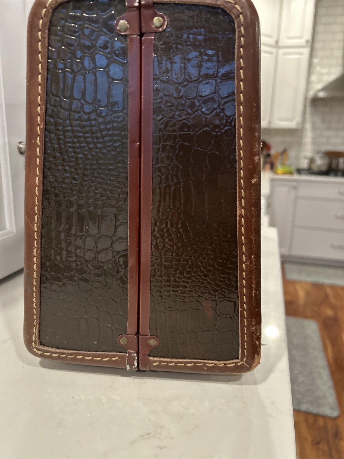 Vintage Shwayder Brothers Samsonite Faux Alligator Suitcase 4112 1940s