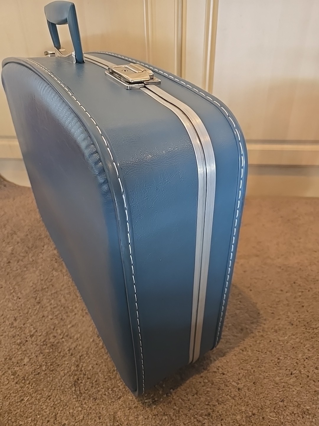 MCM Vintage 1970’s Powder Blue Hard Shell Nesting Luggage Suitcases Set Of 2