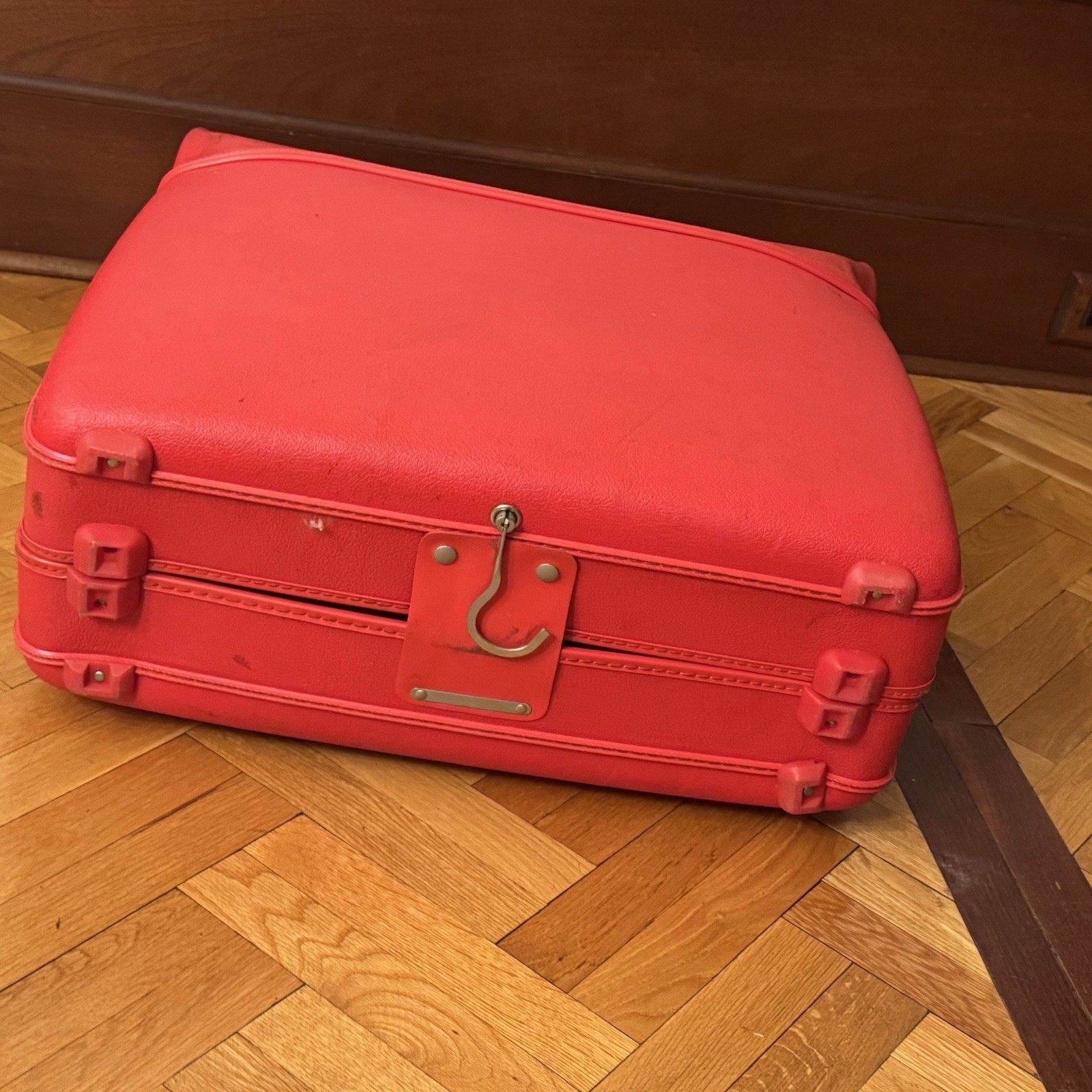 Vintage American Tourister Tiara Red Luggage Set Garment Suitcase + Carry On 60s