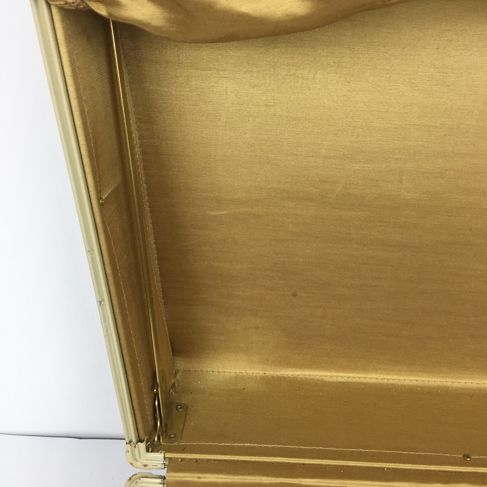Samsonite Shwayder Streamlite Suitcase Excellent INTERIOR Marbled 21″ Vtg Cream