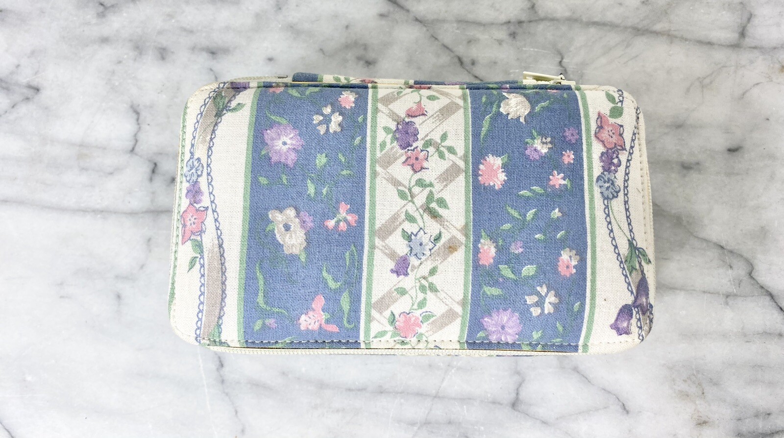 Vintage Jewelry case travel box Zip Around Storage Floral 80s flowers small