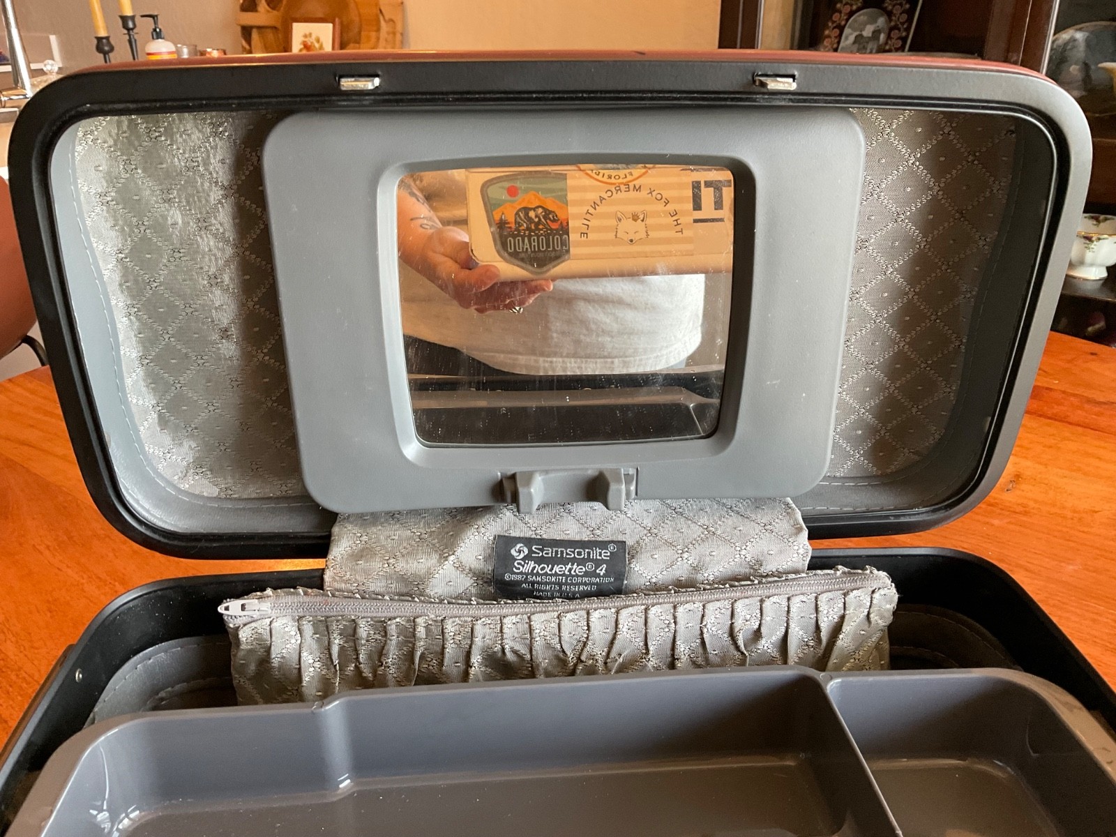 Vintage Samsonite Silhouette Hard Shell Train Vanity Case Brown Mirror & Insert