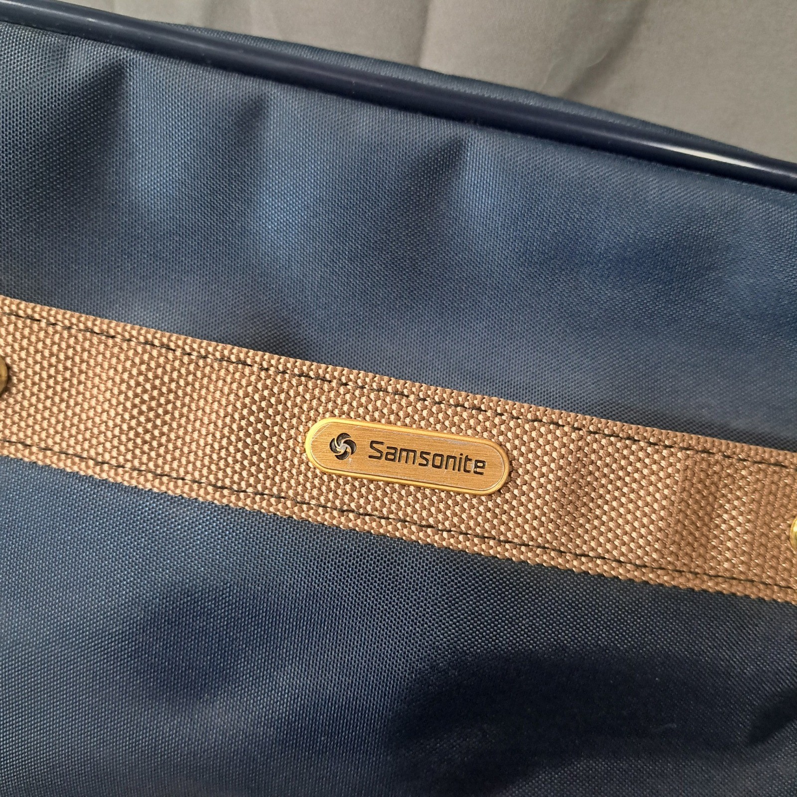 VTG Samsonite Navy Blue Nylon Travel Shoulder Bag Carry On Luggage Retro Travel