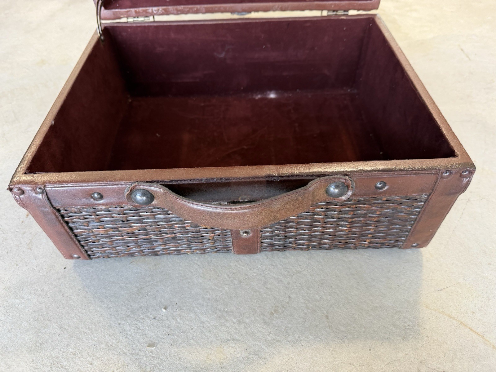 Vintage Style Woven Wicker Luggage Carry On Suitcase Decor Accent